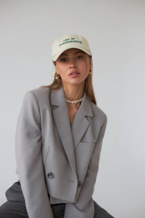 Бежевая кепка Ceo of overthinking