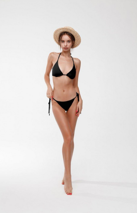 Black separate swimsuit Basic