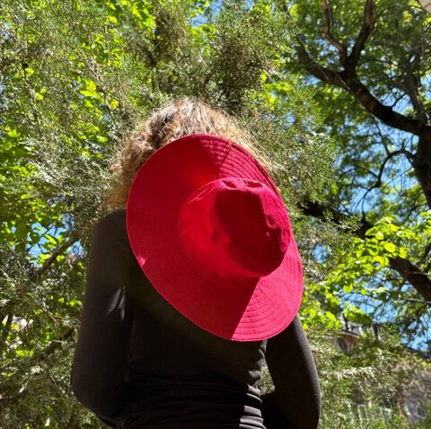 Red panama Camp
