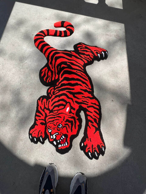 Orange rug Tiger
