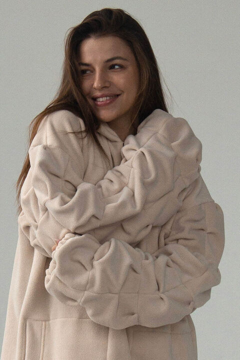 Beige fleece hoodie with puffy sleeves