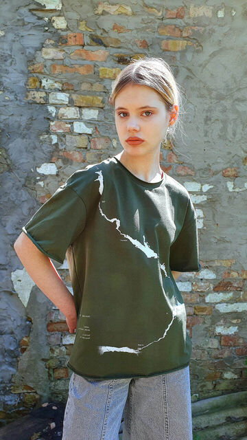 Зелена футболка "Дніпро" (з назвами міст)