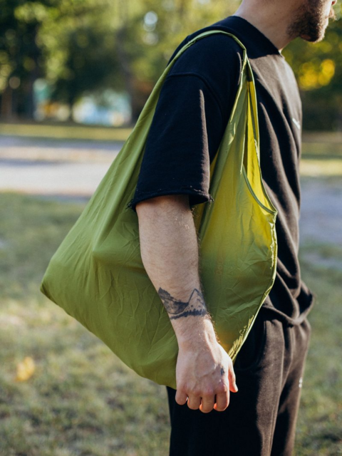 Shopper made of recycled plastic bottles oliva