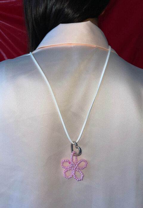 Necklace with a pink flower and a carabiner