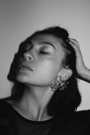 Silver hematite flower earring