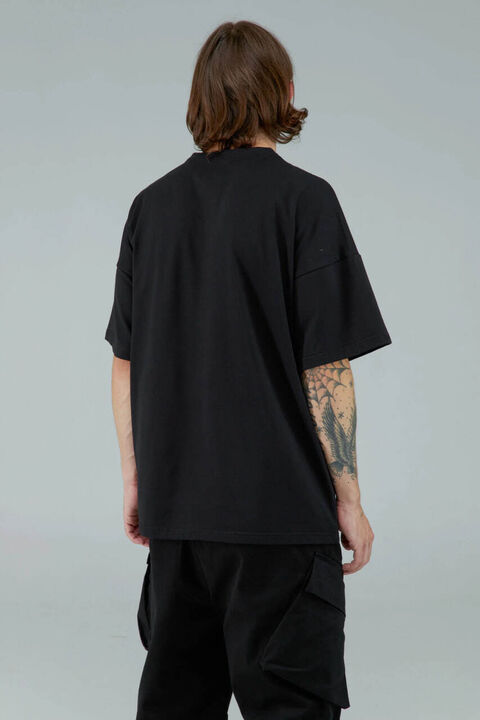 Чорна футболка Тур