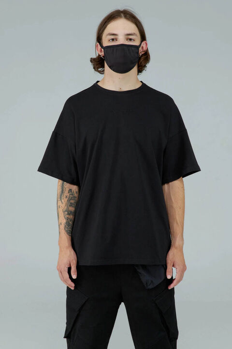 Чорна футболка Тур