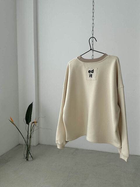 Beige sweatshirt