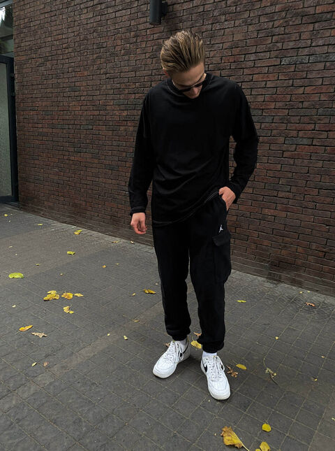 Black longsleeve