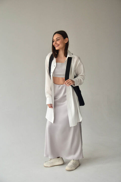 White elongated shirt