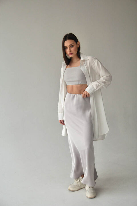 White elongated shirt