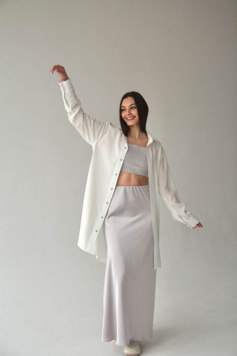 White elongated shirt