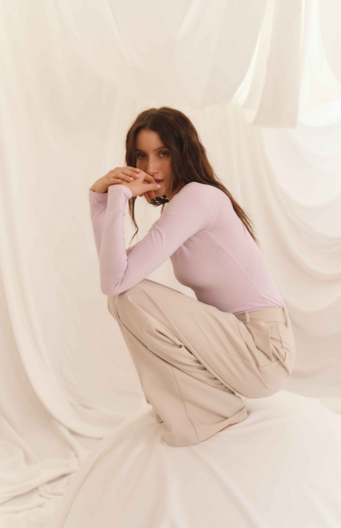 Light lilac longsleeve Thursday