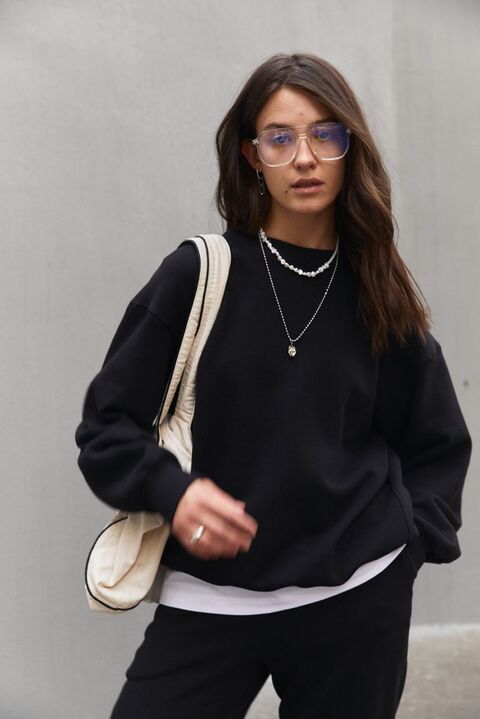 Black sweatshirt without insulation
