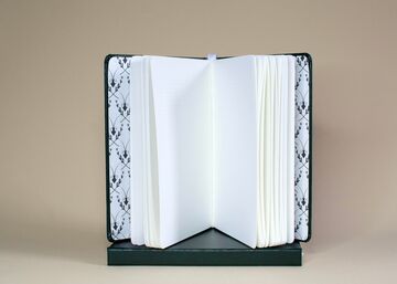 Блокнот Богомол