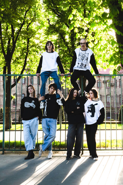 Longsleeve Spring Black Sleeves