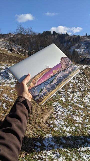 Біла скеля велика