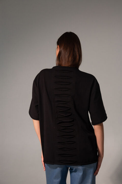 Чорна футболка