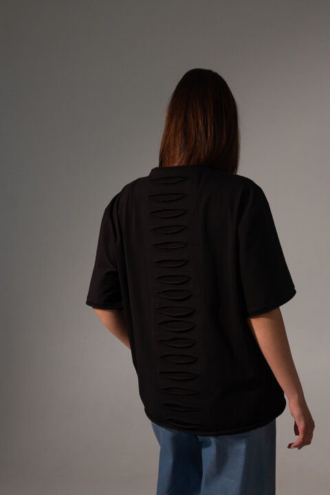 Чорна футболка