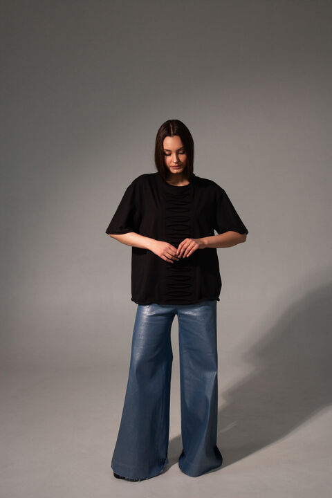 Чорна футболка