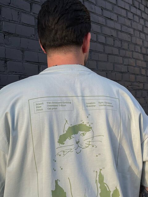 Green Cat Print T-shirt