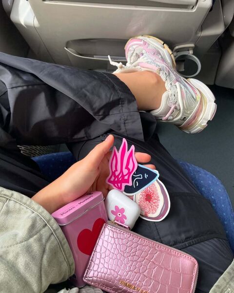 Pink Tryzub sticker