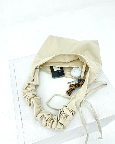 Cross-body bag beige