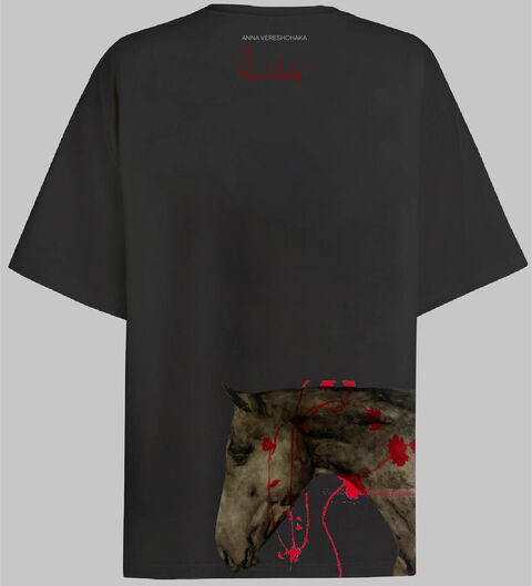 Black t-shirt Horses