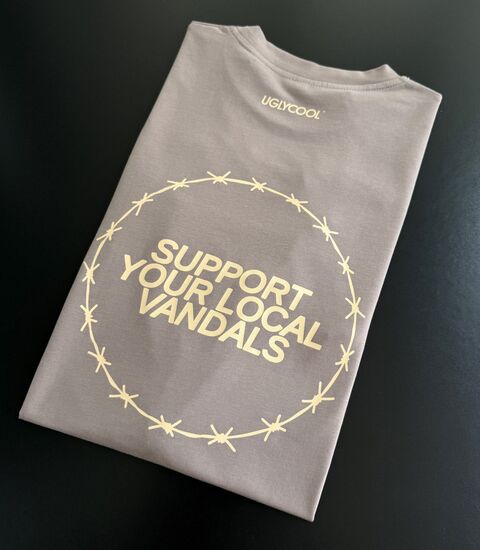 Футболка Support Your Local Vandals кольору Latte