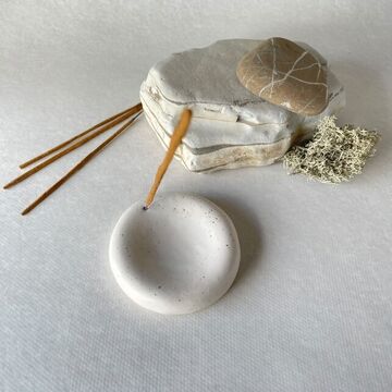Round gemstone