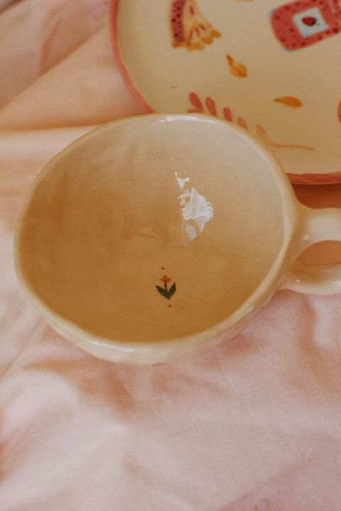 Набір чашка та тарілочка з рожевими тюльпанами