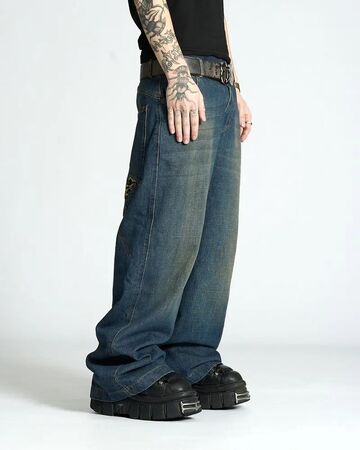 Oversized Skater Jeans in Dark Blue