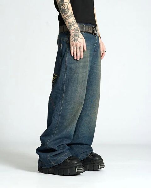 Oversized Skater Jeans in Dark Blue