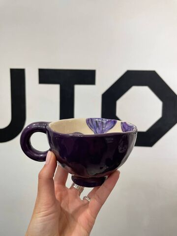 Чашка з інжирами