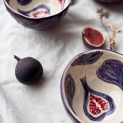 Чашка з інжирами