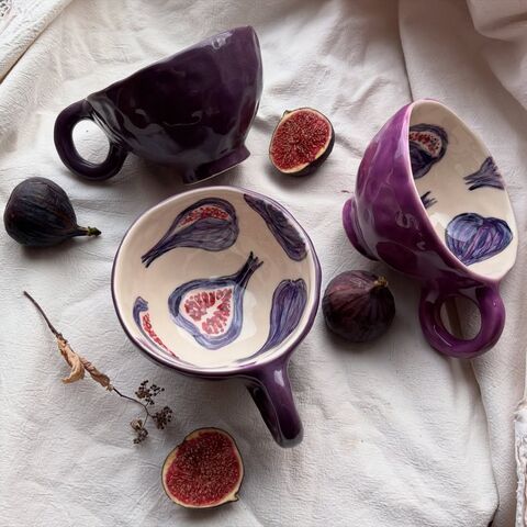 Чашка з інжирами