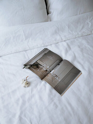 Solid white linen set