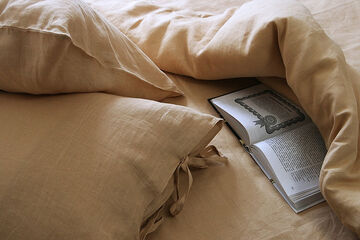 Solid linen set in "Coffee with Milk"