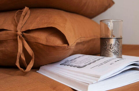 Solid linen set in 'Cinnamon'