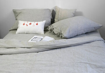 Solid unbleached linen set