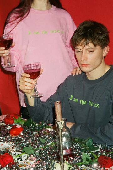Graphite long-sleeve "I am the toxic ex"