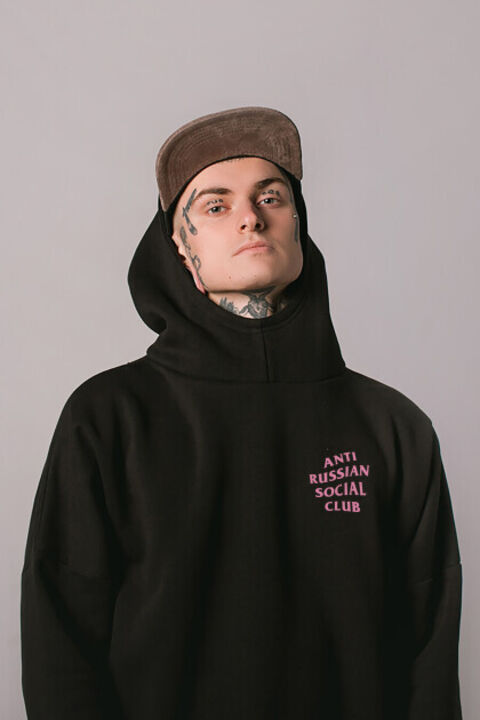 Чорне оверсайз худі ARSC з рожевим лого на спині