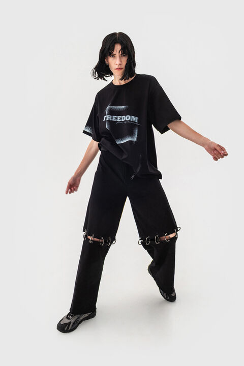 Джинси чорні на карабінах Freedom from descrimination