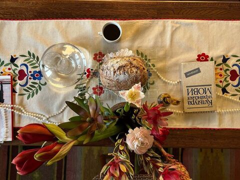 Вишитий ранер для столу Живограй