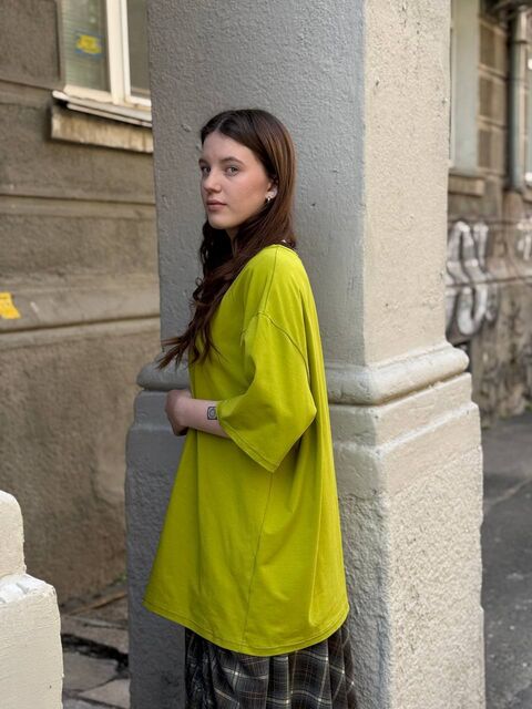 Футболка “Changes” кольору лайм