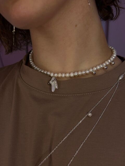 Necklace "Pierced pearls"