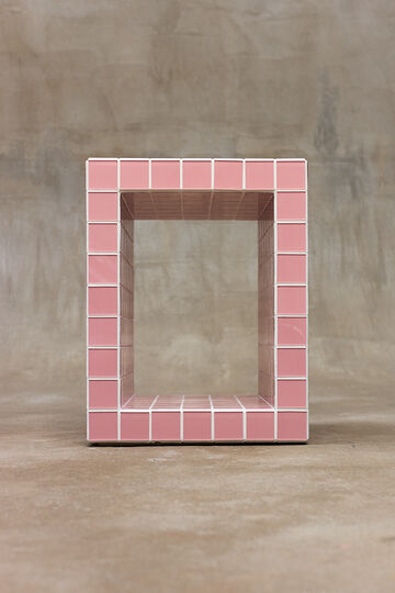 Столик Cube Hole Tile 5 см