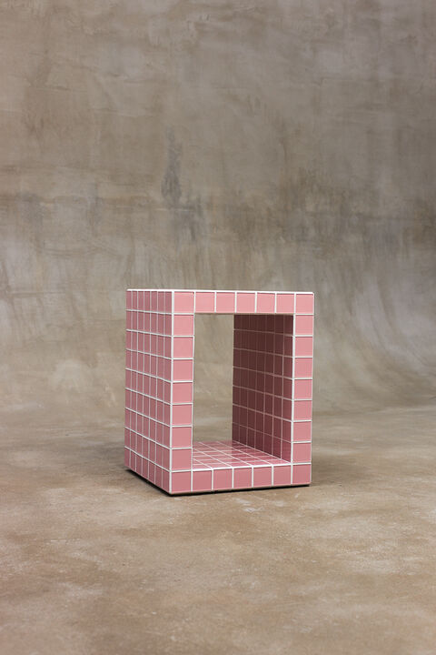 Столик Cube Hole Tile 5 см