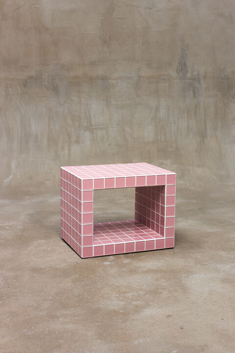 Столик Cube Hole Tile 5 см