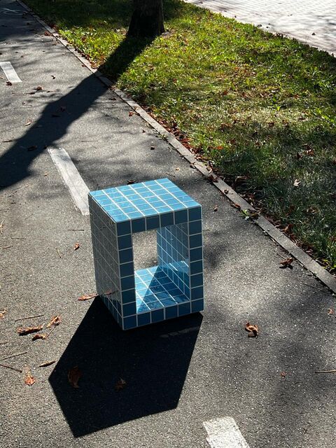 Столик Cube Hole Tile 5 см